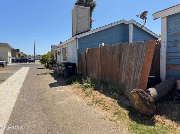 219 Portland Avenue, Huntington Beach CA 92648