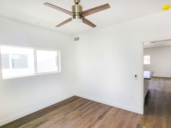 Undisclosed Address #24397913, Los Angeles CA 90044