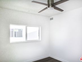 Undisclosed Address #24397913, Los Angeles CA 90044