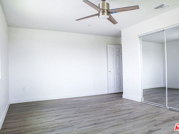 Undisclosed Address #24397913, Los Angeles CA 90044