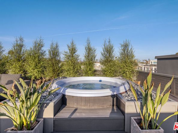 406 Grand Boulevard, Venice CA 90291