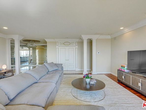 10580 Wilshire Boulevard 8SW, Los Angeles CA 90024