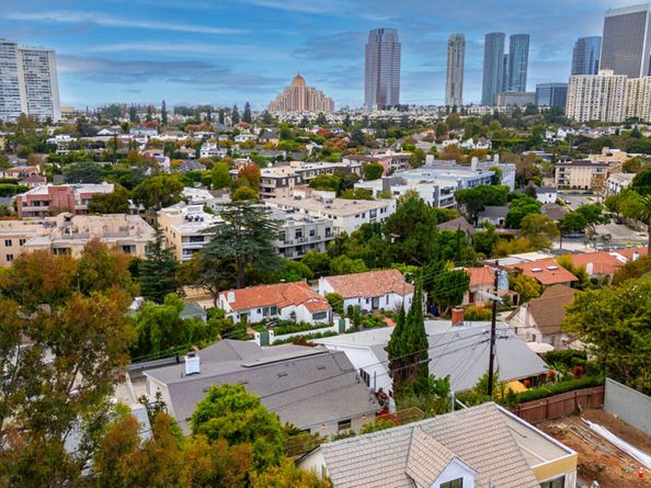 1162 Daniels Drive, Los Angeles CA 90035