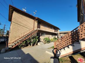 1543 W 105th Street, Los Angeles CA 90047