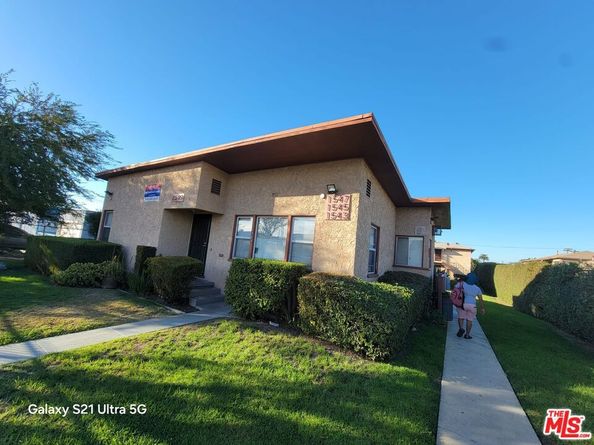 1543 W 105th Street, Los Angeles CA 90047