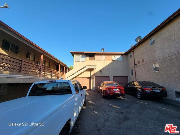 1543 W 105th Street, Los Angeles CA 90047