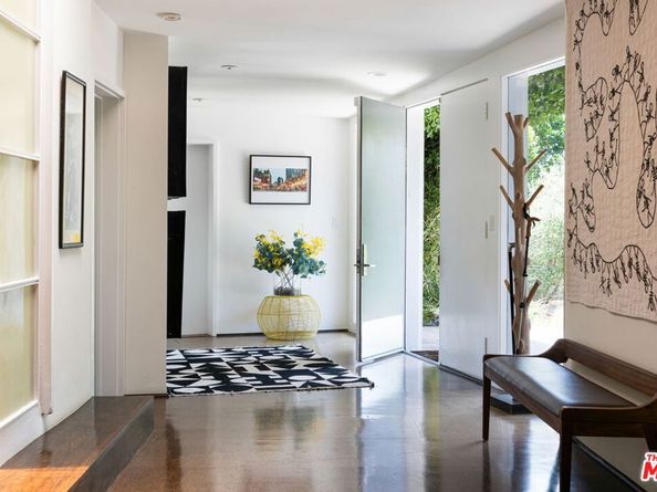 2960 Briar Knoll Drive, Los Angeles CA 90046