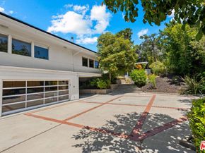 2960 Briar Knoll Drive, Los Angeles CA 90046