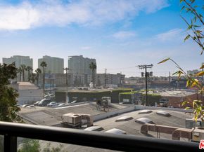 4115 Glencoe Avenue 313, Marina Del Rey CA 90292