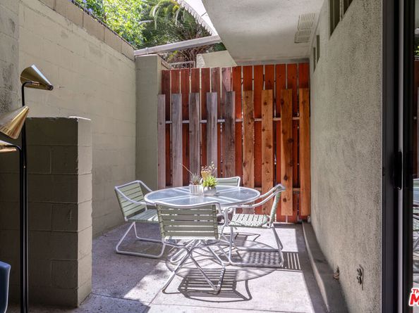 3625 Fredonia Drive 10, Los Angeles CA 90068