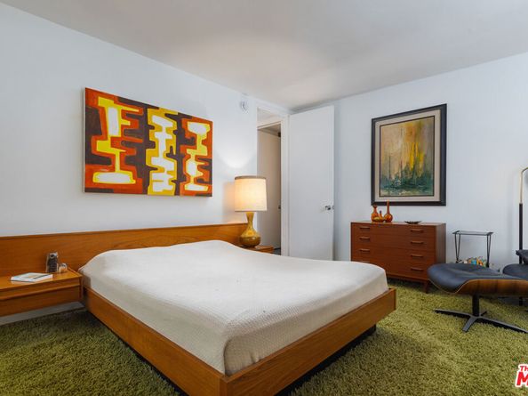 3625 Fredonia Drive 10, Los Angeles CA 90068