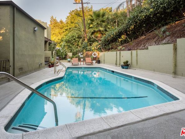 3625 Fredonia Drive 10, Los Angeles CA 90068