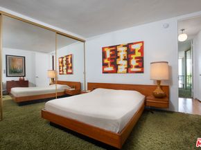 3625 Fredonia Drive 10, Los Angeles CA 90068