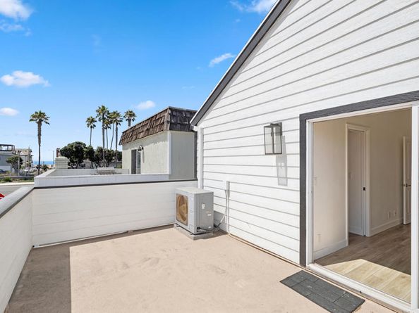 204 David Drive, Newport Beach CA 92663