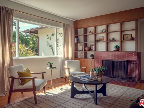 3325 Primavera Street, Pasadena CA 91107