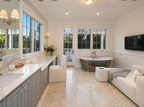 491 N Tigertail Road, Los Angeles CA 90049