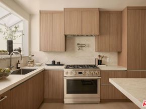 8607 Clifton Way, Beverly Hills CA 90211