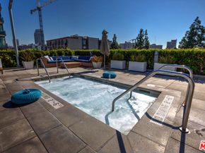 1155 S GRAND Avenue 707, Los Angeles CA 90015