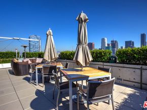 1155 S GRAND Avenue 707, Los Angeles CA 90015