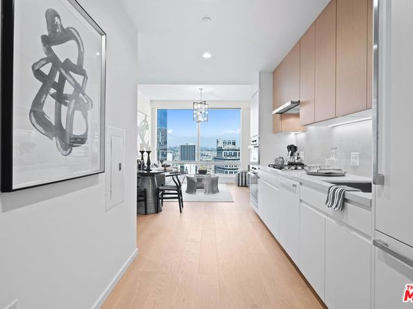 877 Francisco Street 2903, Los Angeles CA 90017