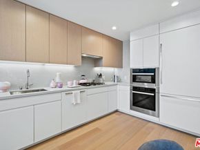 877 Francisco Street 2305, Los Angeles CA 90017