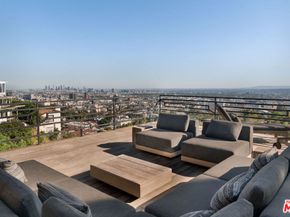 6918 Oporto Drive, Los Angeles CA 90068