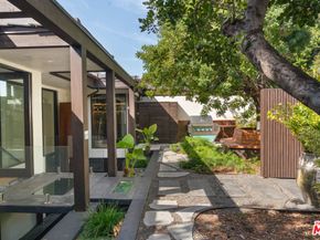 6918 Oporto Drive, Los Angeles CA 90068