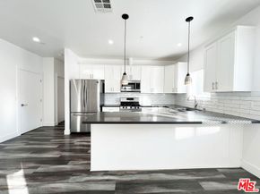 6732 Irvine Avenue, North Hollywood CA 91606