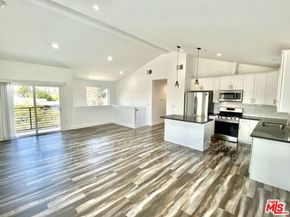 6732 Irvine Avenue, North Hollywood CA 91606