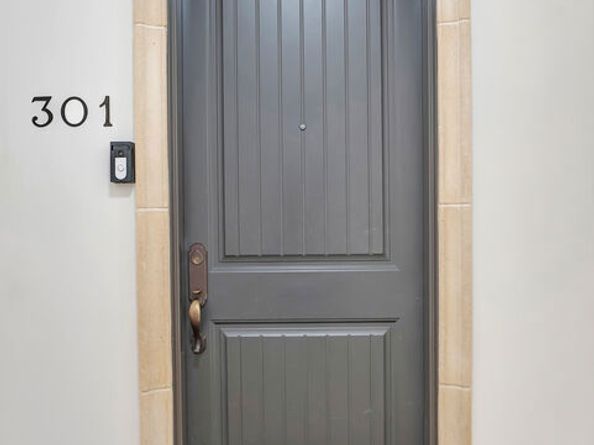 1414 S Beverly Glen Boulevard 301, Los Angeles CA 90024