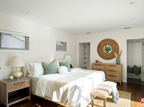 5732 Mammoth Avenue, Valley Glen CA 91401