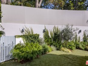 8701 Wonderland Park Avenue, Los Angeles CA 90046