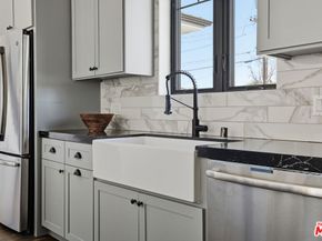 6032 Goodland Avenue, North Hollywood CA 91606