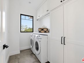 6032 Goodland Avenue, North Hollywood CA 91606