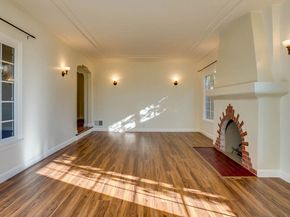 1306 S Longwood Avenue, Los Angeles CA 90019