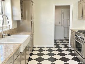1306 S Longwood Avenue, Los Angeles CA 90019