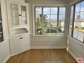 1306 S Longwood Avenue, Los Angeles CA 90019