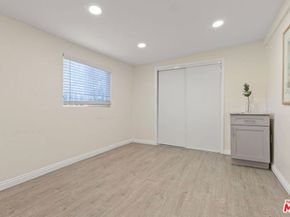 2120 9th Avenue, Los Angeles CA 90018