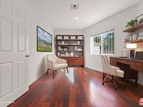 2120 9th Avenue, Los Angeles CA 90018