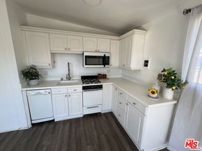 35 23rd Avenue, Venice CA 90291