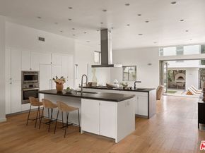 753 N Orange Drive, Los Angeles CA 90038