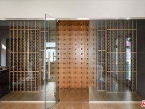 753 N Orange Drive, Los Angeles CA 90038