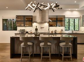 144 N Bowling Green Way, Los Angeles CA 90049