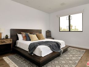 144 N Bowling Green Way, Los Angeles CA 90049