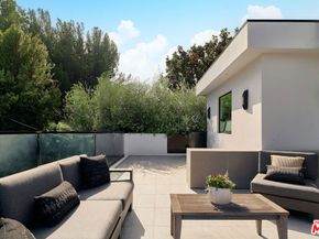 144 N Bowling Green Way, Los Angeles CA 90049