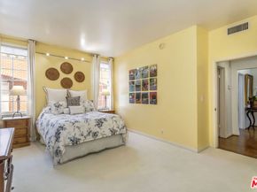 420 S Barrington Avenue PH302, Los Angeles CA 90049