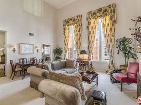 420 S Barrington Avenue PH302, Los Angeles CA 90049