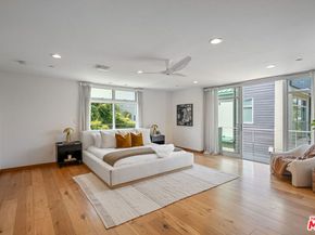 512 Brooks Avenue 6, Venice CA 90291