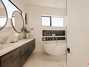 5988 W 76th Street, Los Angeles CA 90045