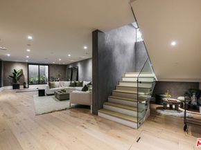 5988 W 76th Street, Los Angeles CA 90045